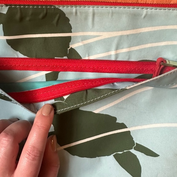 Fossil Green Turtle Print Blue & Red Crossbody Bag Purse - Picture 4 of 7